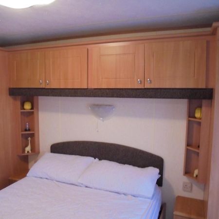 6 Berth Heated On The Chase Brisbane Apartment Ingoldmells Exterior photo